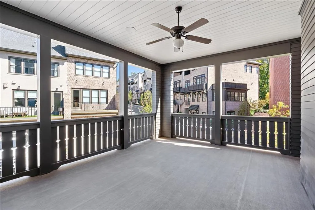 6607 Aria Boulevard Unit 124, Sandy Springs, Georgia 30328, 3 Bedrooms Bedrooms, ,3 BathroomsBathrooms,Residential,Sold,6607 Aria Boulevard Unit 124,6710656