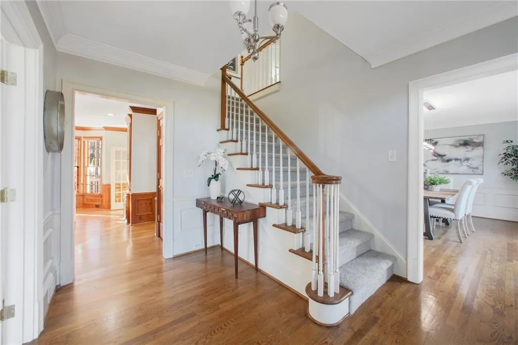 7525 S Spalding Lake Drive, Sandy Springs, Georgia 30350, 5 Bedrooms Bedrooms, ,4 BathroomsBathrooms,Residential,Sold,7525 S Spalding Lake Drive,7007972