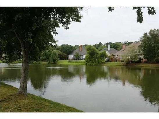 7525 S Spalding Lake Drive, Sandy Springs, Georgia 30350, 5 Bedrooms Bedrooms, ,4 BathroomsBathrooms,Residential,Sold,7525 S Spalding Lake Drive,7007972