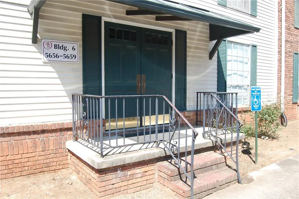 5659 Kingsport Drive Unit 6, Sandy Springs, Georgia 30342, 2 Bedrooms Bedrooms, ,2 BathroomsBathrooms,Residential,Sold,5659 Kingsport Drive Unit 6,6709140 5659 Kingsport Drive Unit 6, Sandy Springs, Georgia 30342, 2 Bedrooms Bedrooms, ,2 BathroomsBathrooms,Residential,Sold,5659 Kingsport Drive Unit 6,6709140