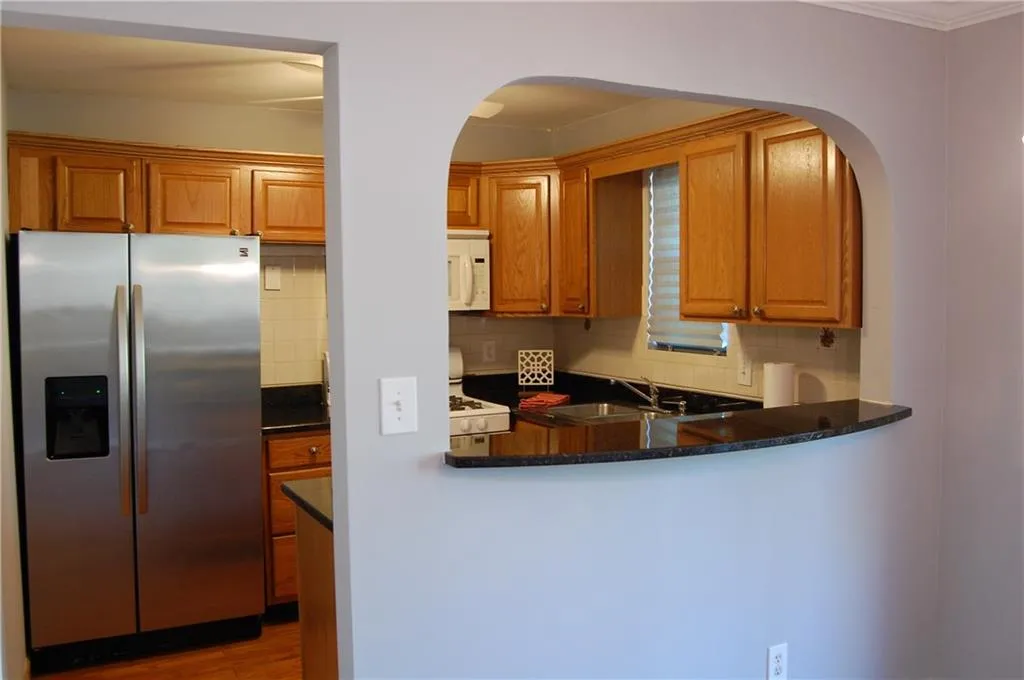 5659 Kingsport Drive Unit 6, Sandy Springs, Georgia 30342, 2 Bedrooms Bedrooms, ,2 BathroomsBathrooms,Residential,Sold,5659 Kingsport Drive Unit 6,6709140 5659 Kingsport Drive Unit 6, Sandy Springs, Georgia 30342, 2 Bedrooms Bedrooms, ,2 BathroomsBathrooms,Residential,Sold,5659 Kingsport Drive Unit 6,6709140