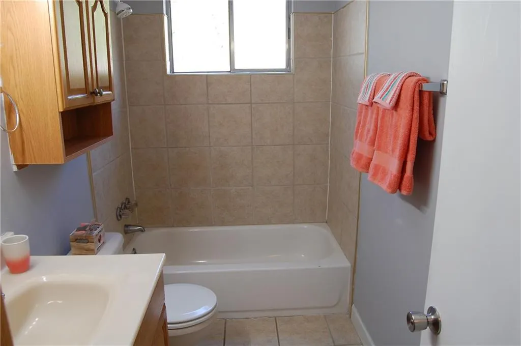 5659 Kingsport Drive Unit 6, Sandy Springs, Georgia 30342, 2 Bedrooms Bedrooms, ,2 BathroomsBathrooms,Residential,Sold,5659 Kingsport Drive Unit 6,6709140 5659 Kingsport Drive Unit 6, Sandy Springs, Georgia 30342, 2 Bedrooms Bedrooms, ,2 BathroomsBathrooms,Residential,Sold,5659 Kingsport Drive Unit 6,6709140