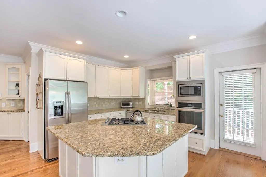 240 Spalding Springs Lane, Sandy Springs, Georgia 30350, 5 Bedrooms Bedrooms, ,4 BathroomsBathrooms,Residential,Sold,240 Spalding Springs Lane,5861645