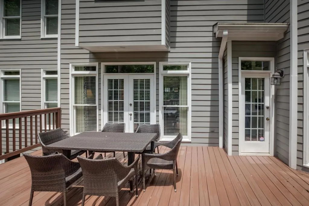 240 Spalding Springs Lane, Sandy Springs, Georgia 30350, 5 Bedrooms Bedrooms, ,4 BathroomsBathrooms,Residential,Sold,240 Spalding Springs Lane,5861645