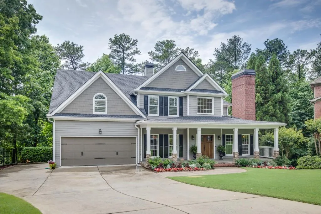 240 Spalding Springs Lane, Sandy Springs, Georgia 30350, 5 Bedrooms Bedrooms, ,4 BathroomsBathrooms,Residential,Sold,240 Spalding Springs Lane,5861645