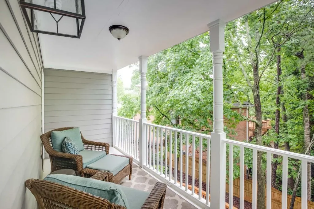 240 Spalding Springs Lane, Sandy Springs, Georgia 30350, 5 Bedrooms Bedrooms, ,4 BathroomsBathrooms,Residential,Sold,240 Spalding Springs Lane,5861645