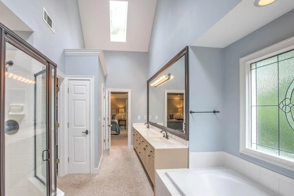 240 Spalding Springs Lane, Sandy Springs, Georgia 30350, 5 Bedrooms Bedrooms, ,4 BathroomsBathrooms,Residential,Sold,240 Spalding Springs Lane,5861645