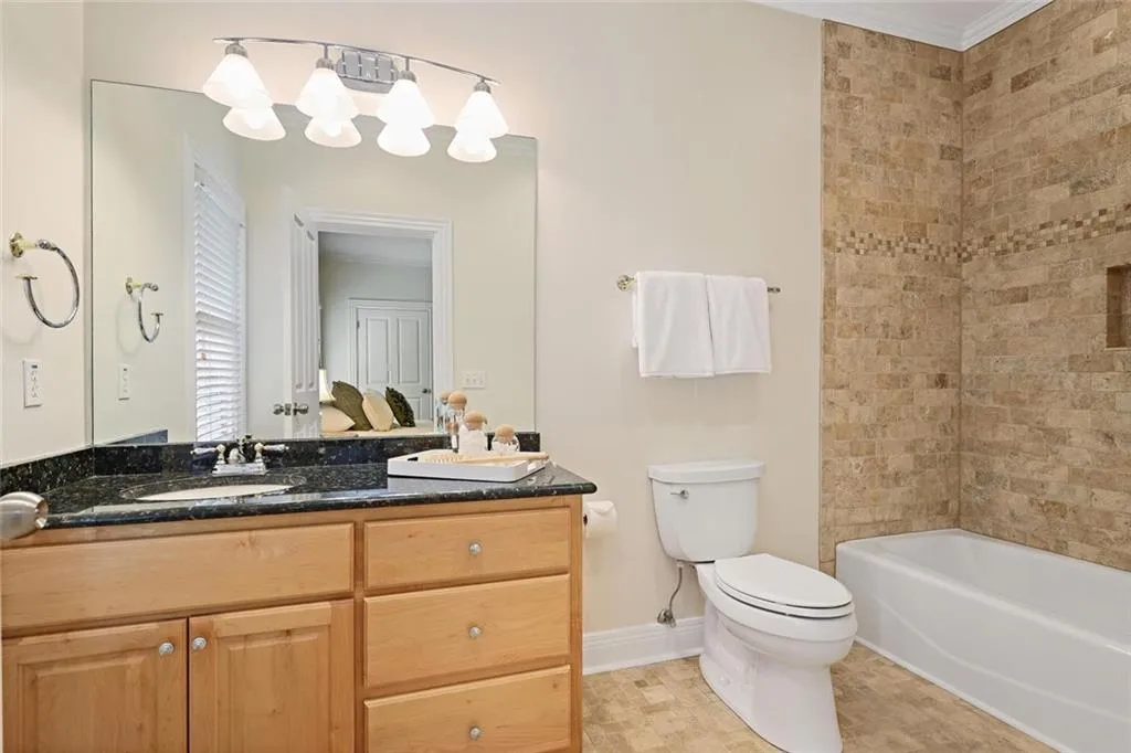 Bedroom 4 Bathroom