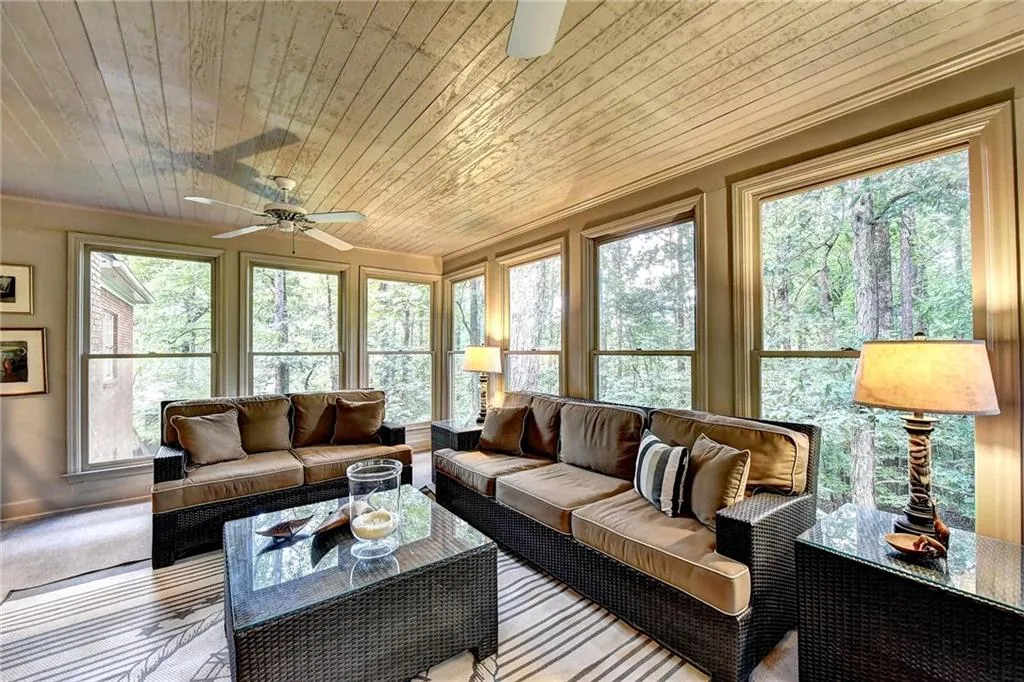 125 Classic Cove, Sandy Springs, Georgia 30350, 5 Bedrooms Bedrooms, ,4 BathroomsBathrooms,Residential,Sold,125 Classic Cove,6072053