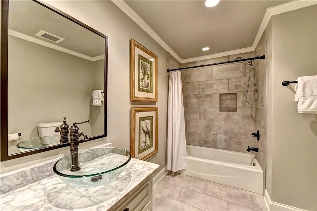 125 Classic Cove, Sandy Springs, Georgia 30350, 5 Bedrooms Bedrooms, ,4 BathroomsBathrooms,Residential,Sold,125 Classic Cove,6072053