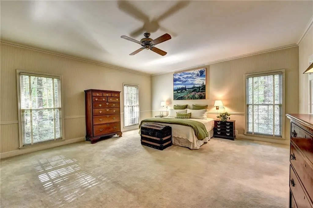 125 Classic Cove, Sandy Springs, Georgia 30350, 5 Bedrooms Bedrooms, ,4 BathroomsBathrooms,Residential,Sold,125 Classic Cove,6072053