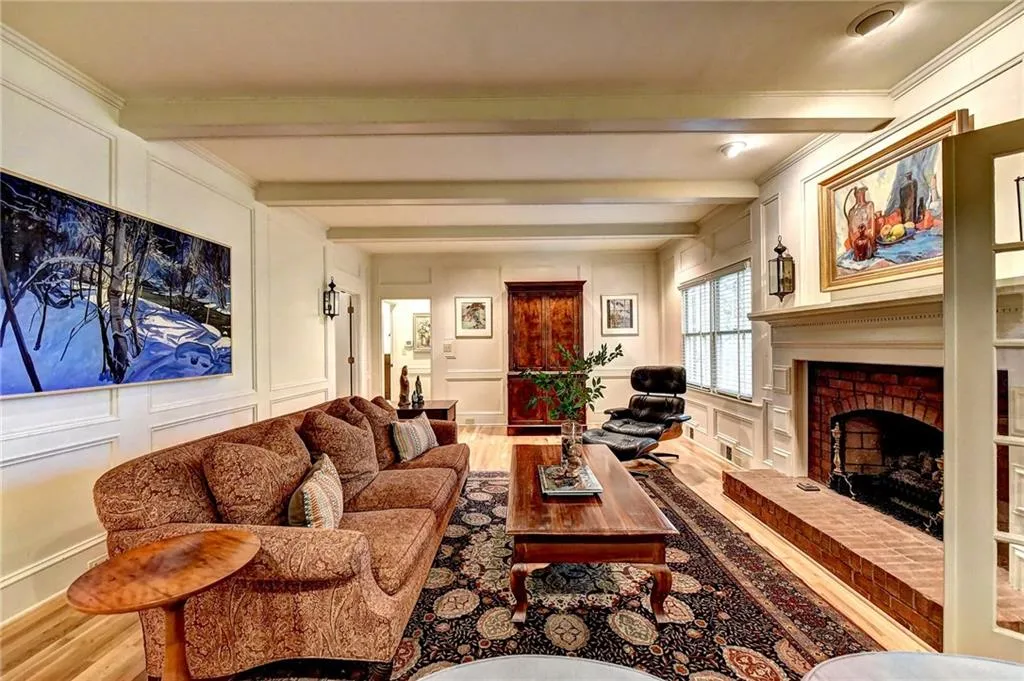 125 Classic Cove, Sandy Springs, Georgia 30350, 5 Bedrooms Bedrooms, ,4 BathroomsBathrooms,Residential,Sold,125 Classic Cove,6072053