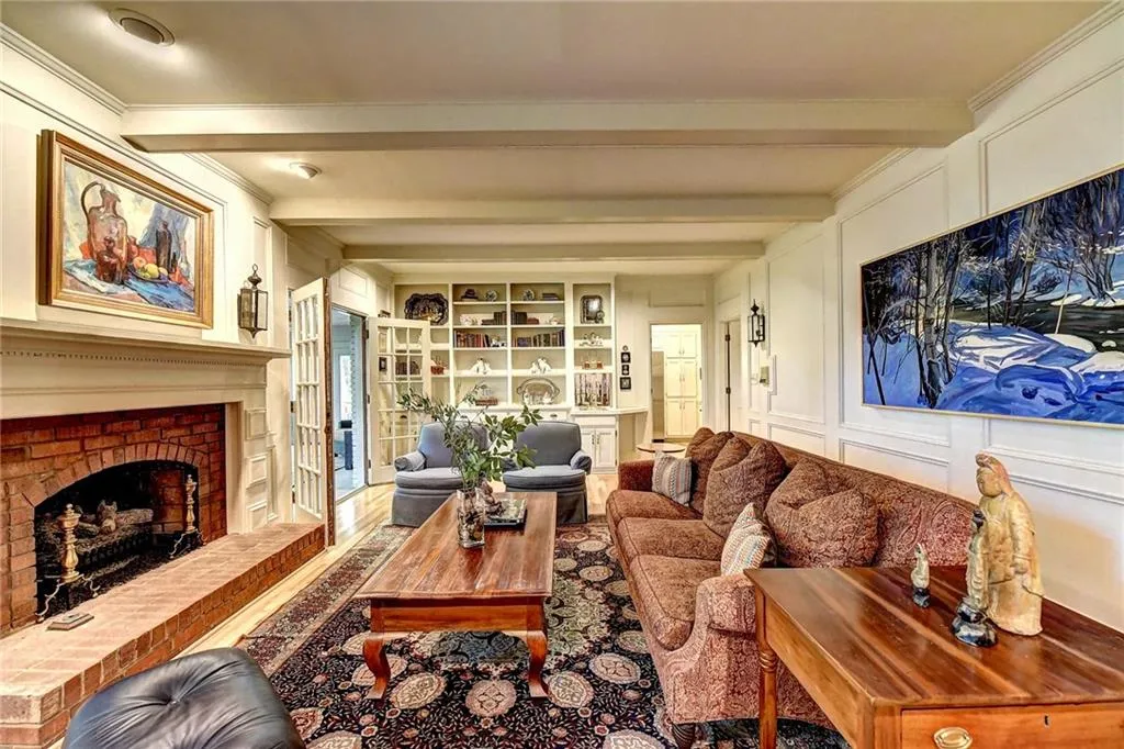 125 Classic Cove, Sandy Springs, Georgia 30350, 5 Bedrooms Bedrooms, ,4 BathroomsBathrooms,Residential,Sold,125 Classic Cove,6072053