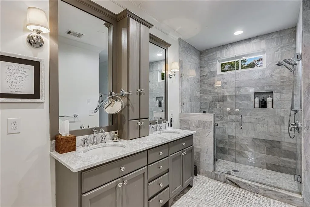 525 Pine Forest Road, Atlanta, Georgia 30342, 4 Bedrooms Bedrooms, ,4 BathroomsBathrooms,Residential,Sold,525 Pine Forest Road,7226069