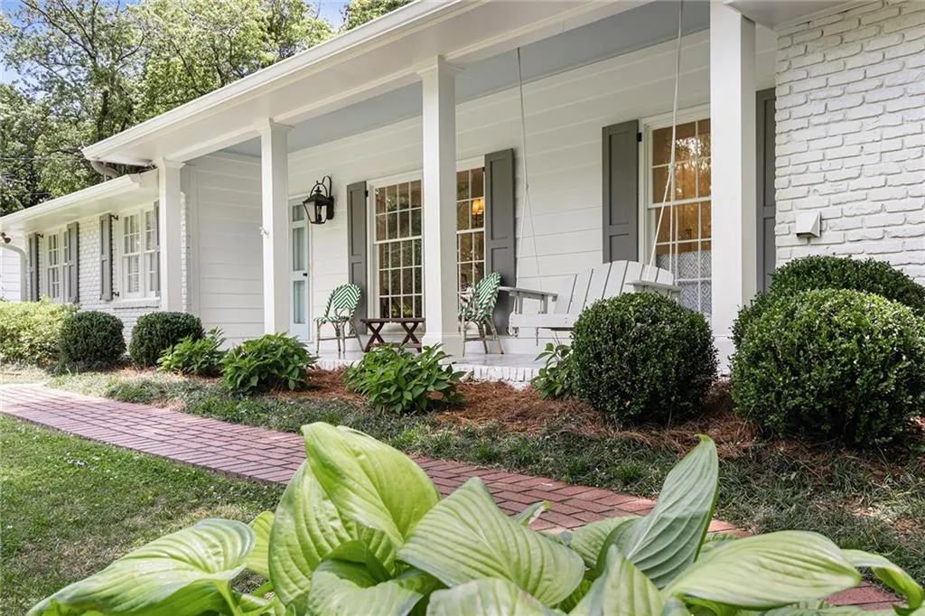 525 Pine Forest Road, Atlanta, Georgia 30342, 4 Bedrooms Bedrooms, ,4 BathroomsBathrooms,Residential,Sold,525 Pine Forest Road,7226069