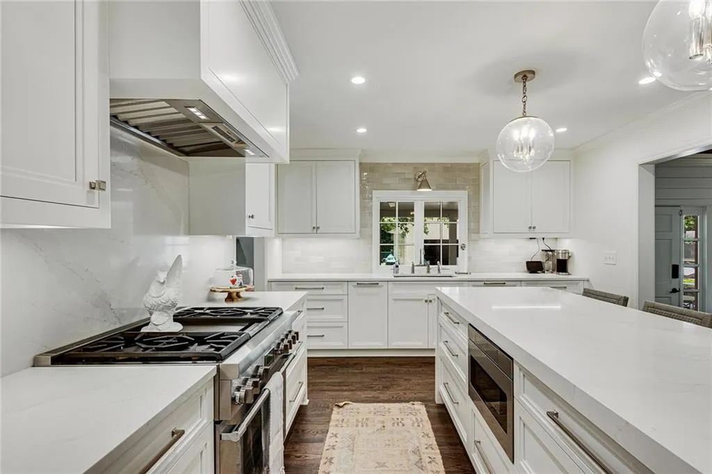 525 Pine Forest Road, Atlanta, Georgia 30342, 4 Bedrooms Bedrooms, ,4 BathroomsBathrooms,Residential,Sold,525 Pine Forest Road,7226069