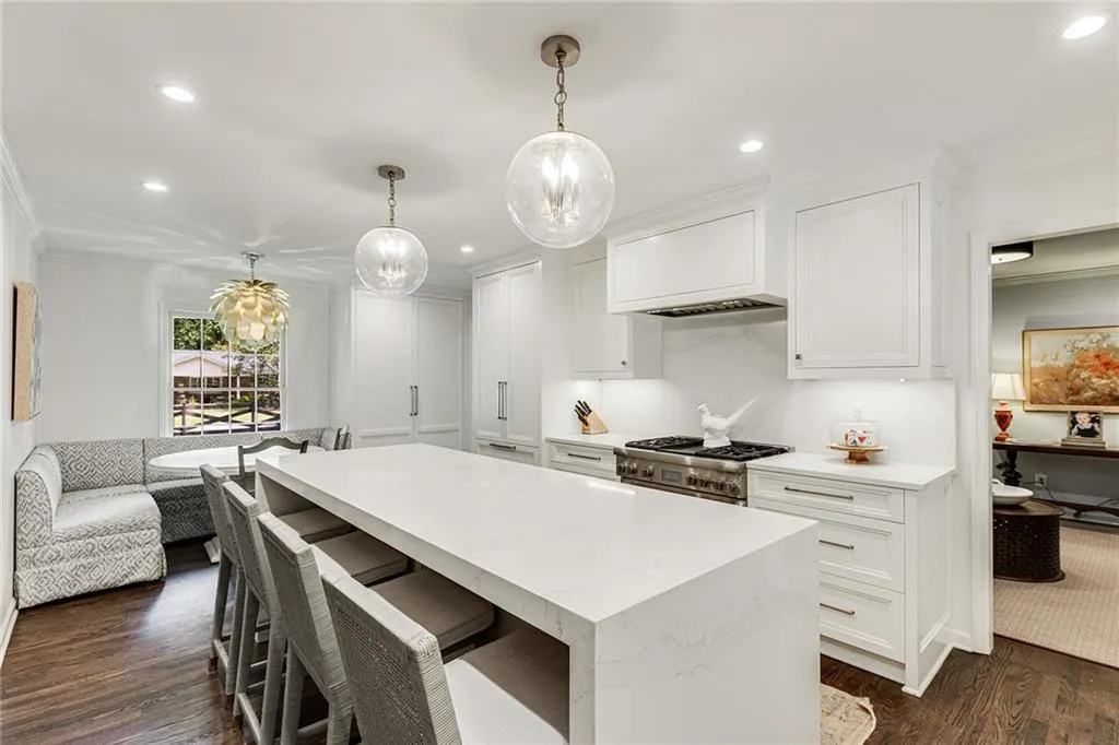 525 Pine Forest Road, Atlanta, Georgia 30342, 4 Bedrooms Bedrooms, ,4 BathroomsBathrooms,Residential,Sold,525 Pine Forest Road,7226069