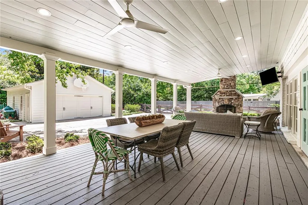 525 Pine Forest Road, Atlanta, Georgia 30342, 4 Bedrooms Bedrooms, ,4 BathroomsBathrooms,Residential,Sold,525 Pine Forest Road,7226069