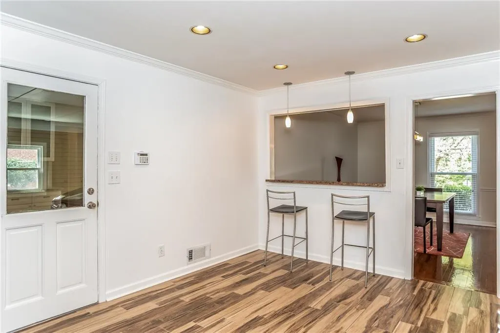 465 Glencourtney Drive, Sandy Springs, Georgia 30328, 4 Bedrooms Bedrooms, ,3 BathroomsBathrooms,Residential,Sold,465 Glencourtney Drive,5998872