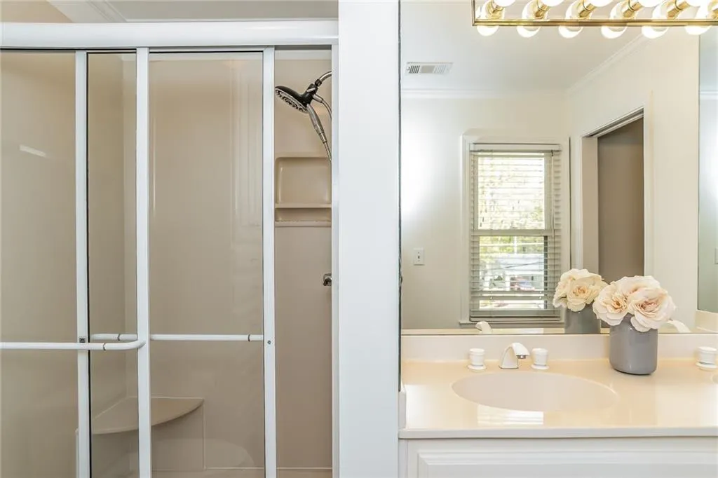 465 Glencourtney Drive, Sandy Springs, Georgia 30328, 4 Bedrooms Bedrooms, ,3 BathroomsBathrooms,Residential,Sold,465 Glencourtney Drive,5998872