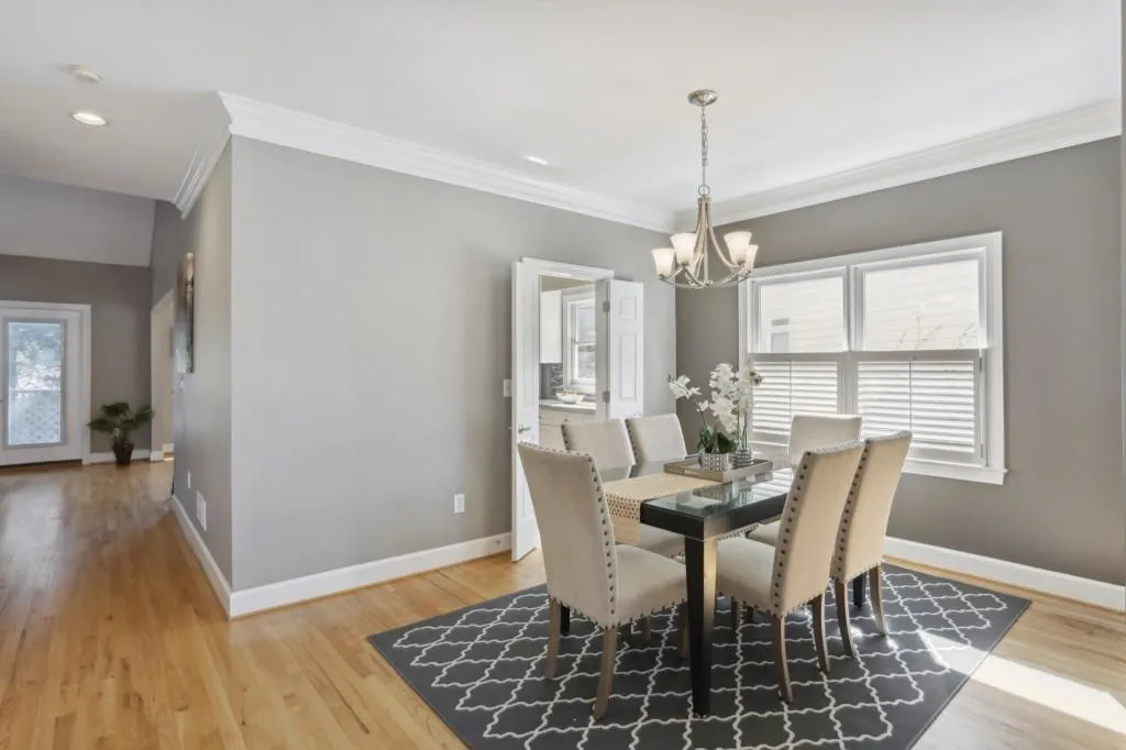 4595 Windsor Park Place, Sandy Springs, Georgia 30342, 3 Bedrooms Bedrooms, ,2 BathroomsBathrooms,Residential,Sold,4595 Windsor Park Place,7189500