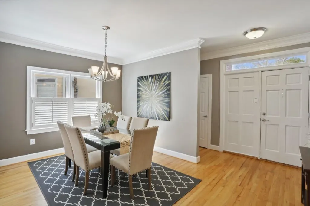 4595 Windsor Park Place, Sandy Springs, Georgia 30342, 3 Bedrooms Bedrooms, ,2 BathroomsBathrooms,Residential,Sold,4595 Windsor Park Place,7189500