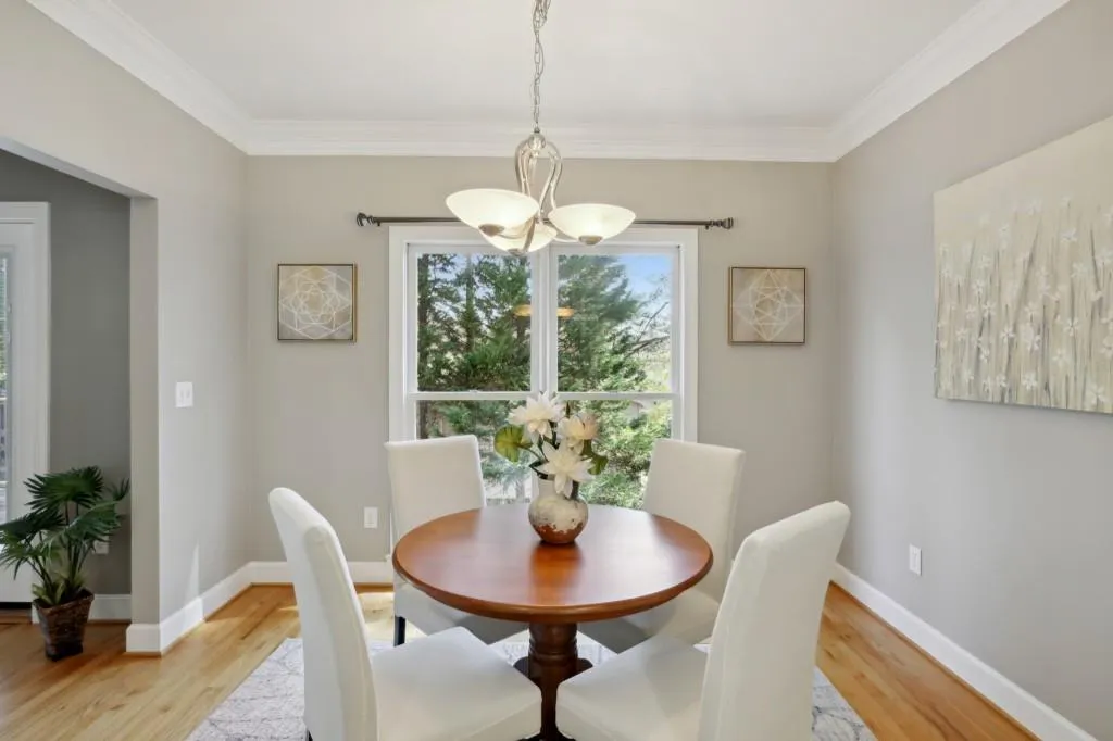 4595 Windsor Park Place, Sandy Springs, Georgia 30342, 3 Bedrooms Bedrooms, ,2 BathroomsBathrooms,Residential,Sold,4595 Windsor Park Place,7189500