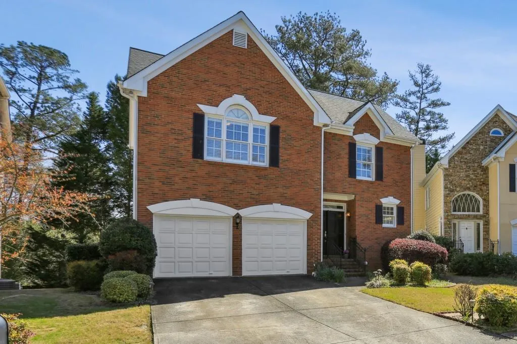 4595 Windsor Park Place, Sandy Springs, Georgia 30342, 3 Bedrooms Bedrooms, ,2 BathroomsBathrooms,Residential,Sold,4595 Windsor Park Place,7189500