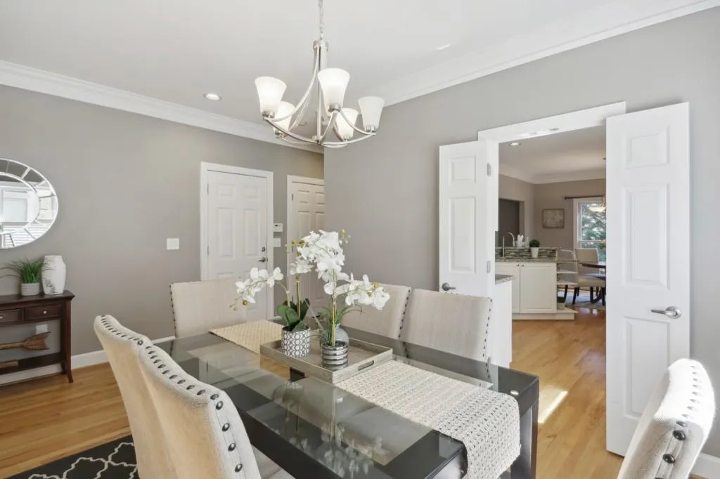 4595 Windsor Park Place, Sandy Springs, Georgia 30342, 3 Bedrooms Bedrooms, ,2 BathroomsBathrooms,Residential,Sold,4595 Windsor Park Place,7189500