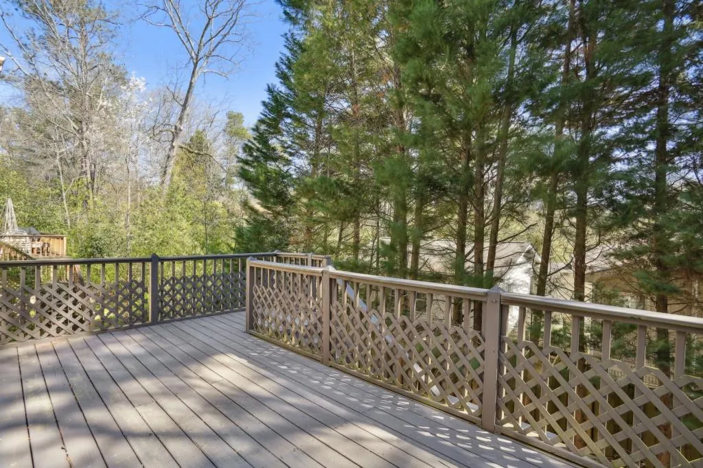 4595 Windsor Park Place, Sandy Springs, Georgia 30342, 3 Bedrooms Bedrooms, ,2 BathroomsBathrooms,Residential,Sold,4595 Windsor Park Place,7189500