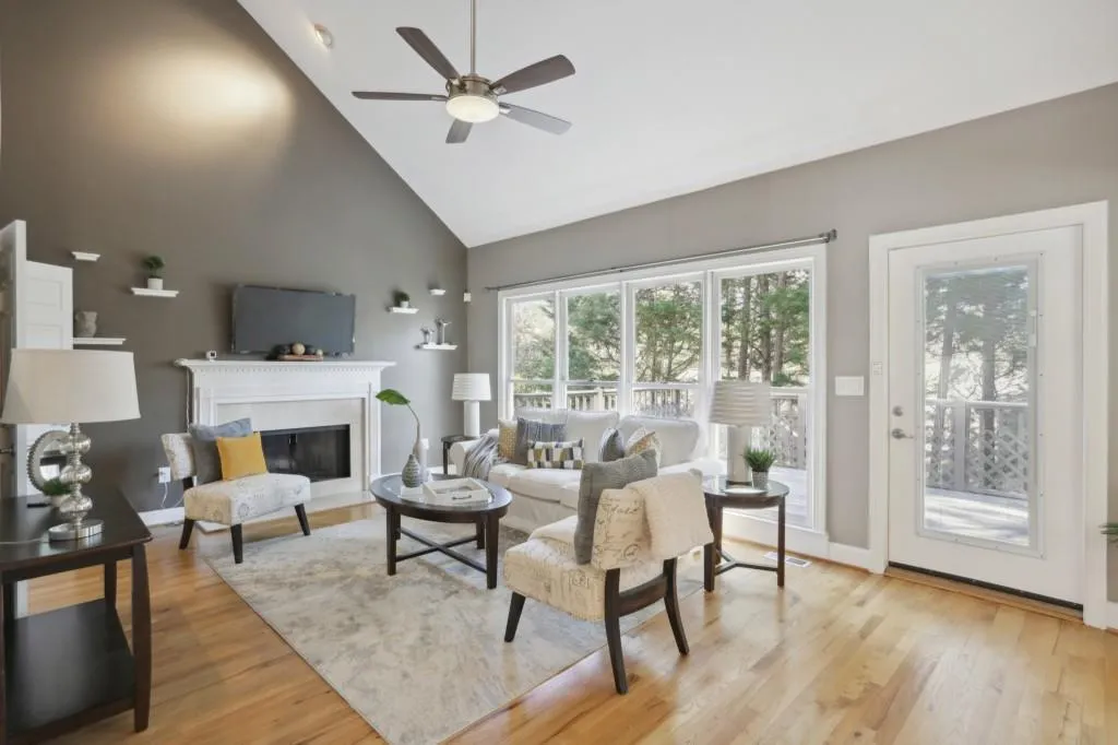 4595 Windsor Park Place, Sandy Springs, Georgia 30342, 3 Bedrooms Bedrooms, ,2 BathroomsBathrooms,Residential,Sold,4595 Windsor Park Place,7189500