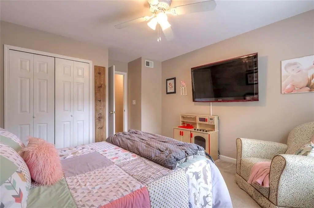 1404 Brighton Point, Sandy Springs, Georgia 30328, 3 Bedrooms Bedrooms, ,2 BathroomsBathrooms,Residential,Sold,1404 Brighton Point,6071567