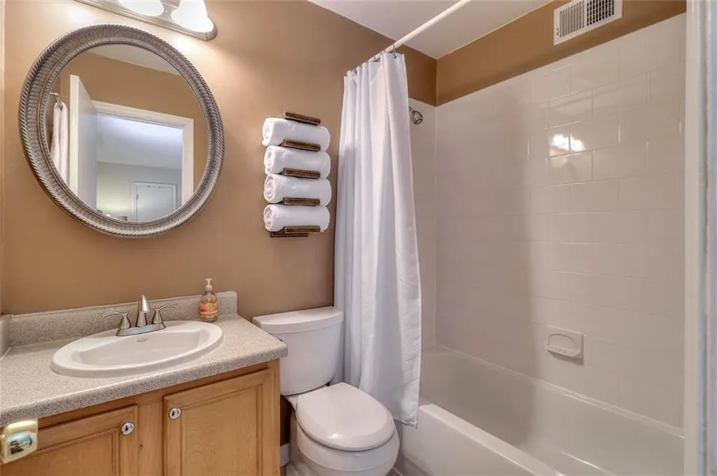 1404 Brighton Point, Sandy Springs, Georgia 30328, 3 Bedrooms Bedrooms, ,2 BathroomsBathrooms,Residential,Sold,1404 Brighton Point,6071567