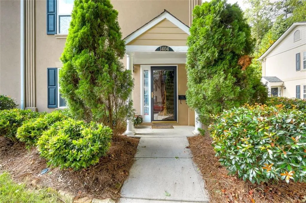 1404 Brighton Point, Sandy Springs, Georgia 30328, 3 Bedrooms Bedrooms, ,2 BathroomsBathrooms,Residential,Sold,1404 Brighton Point,6071567