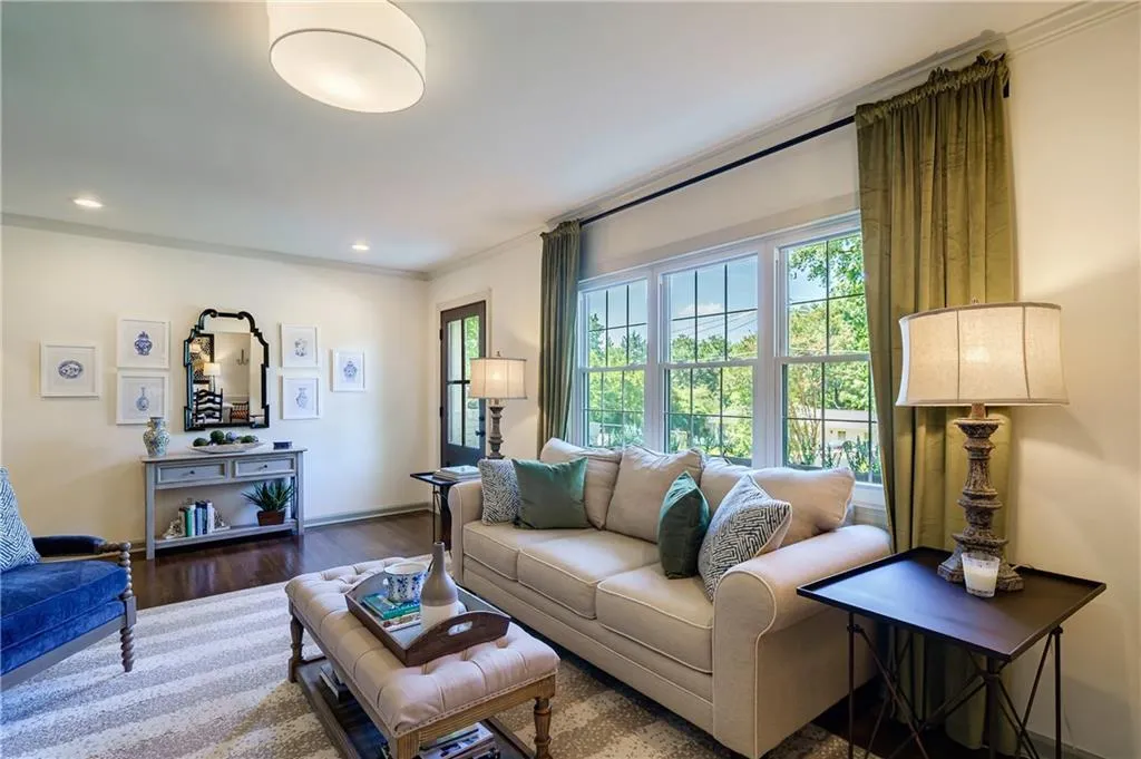 500 Carolwood Lane, Atlanta, Georgia 30342, 3 Bedrooms Bedrooms, ,2 BathroomsBathrooms,Residential,Sold,500 Carolwood Lane,7069761