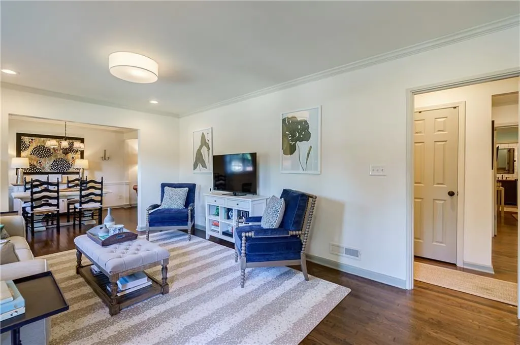 500 Carolwood Lane, Atlanta, Georgia 30342, 3 Bedrooms Bedrooms, ,2 BathroomsBathrooms,Residential,Sold,500 Carolwood Lane,7069761