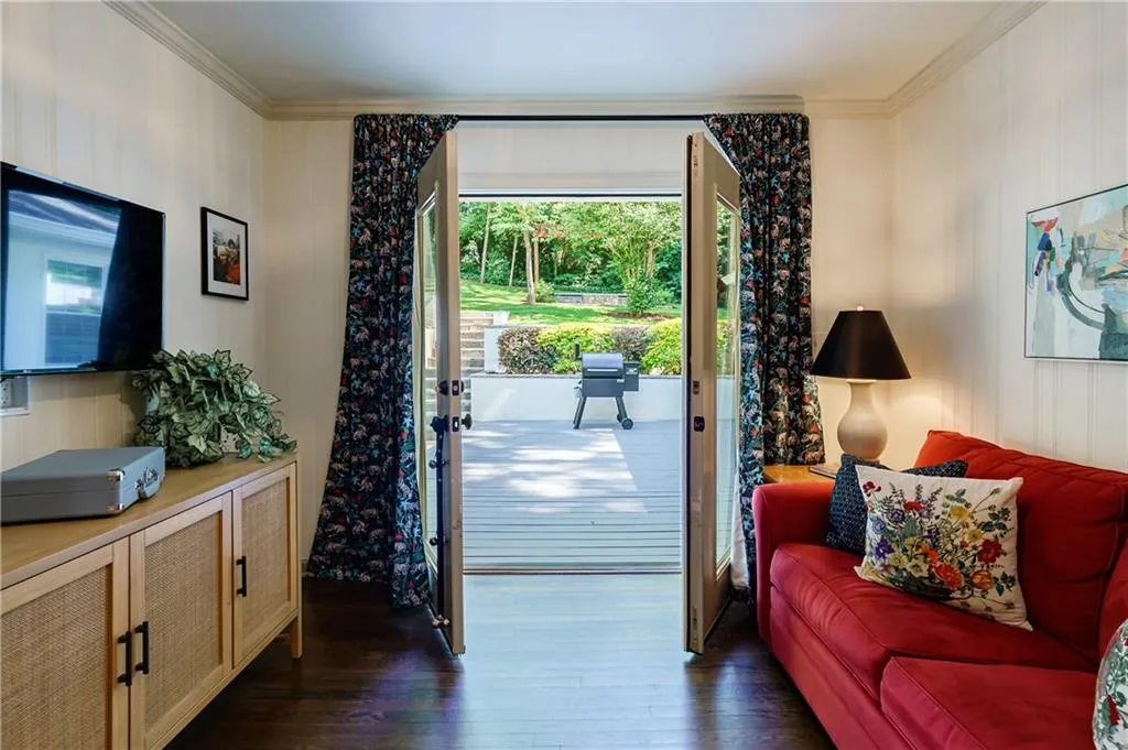 500 Carolwood Lane, Atlanta, Georgia 30342, 3 Bedrooms Bedrooms, ,2 BathroomsBathrooms,Residential,Sold,500 Carolwood Lane,7069761