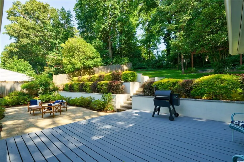 500 Carolwood Lane, Atlanta, Georgia 30342, 3 Bedrooms Bedrooms, ,2 BathroomsBathrooms,Residential,Sold,500 Carolwood Lane,7069761