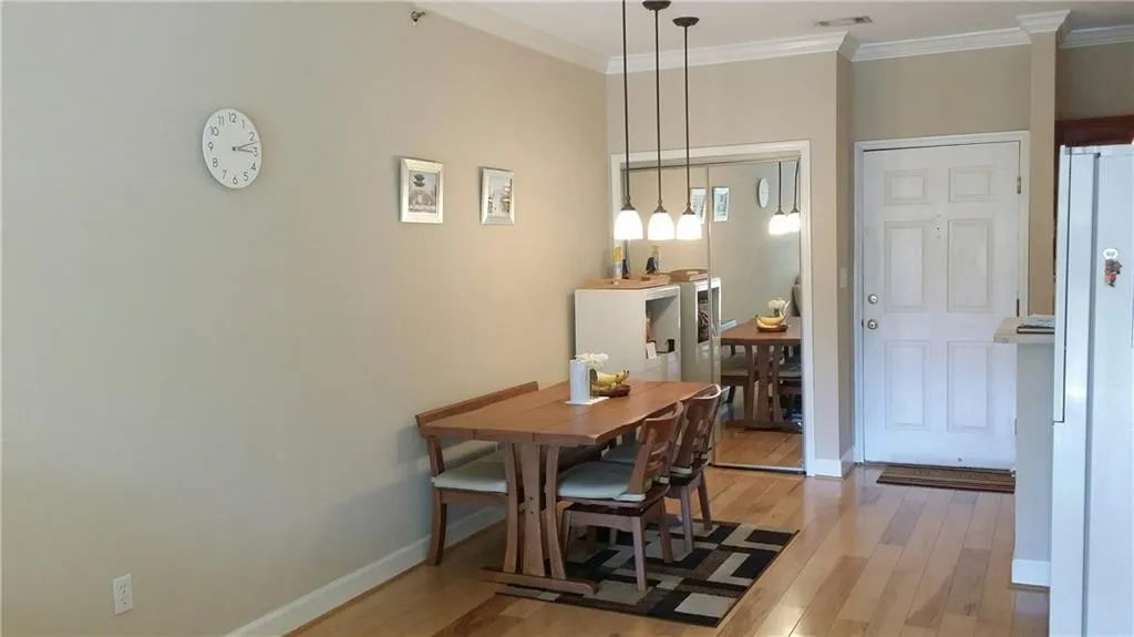 3203 Lenox Road Ne Unit 41, Atlanta, Georgia 30324, 1 Bedroom Bedrooms, ,1 BathroomBathrooms,Residential,Sold,3203 Lenox Road Ne Unit 41,5599659