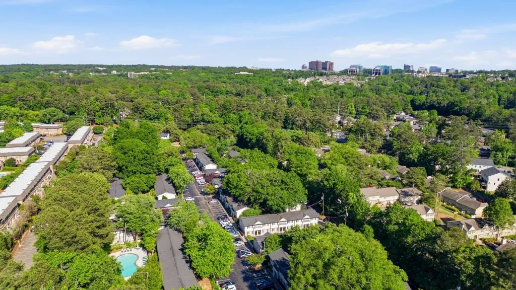 6940 Roswell Road Unit 21c, Sandy Springs, Georgia 30328, 2 Bedrooms Bedrooms, ,1 BathroomBathrooms,Residential,For Sale,6940 Roswell Road Unit 21c,7762988