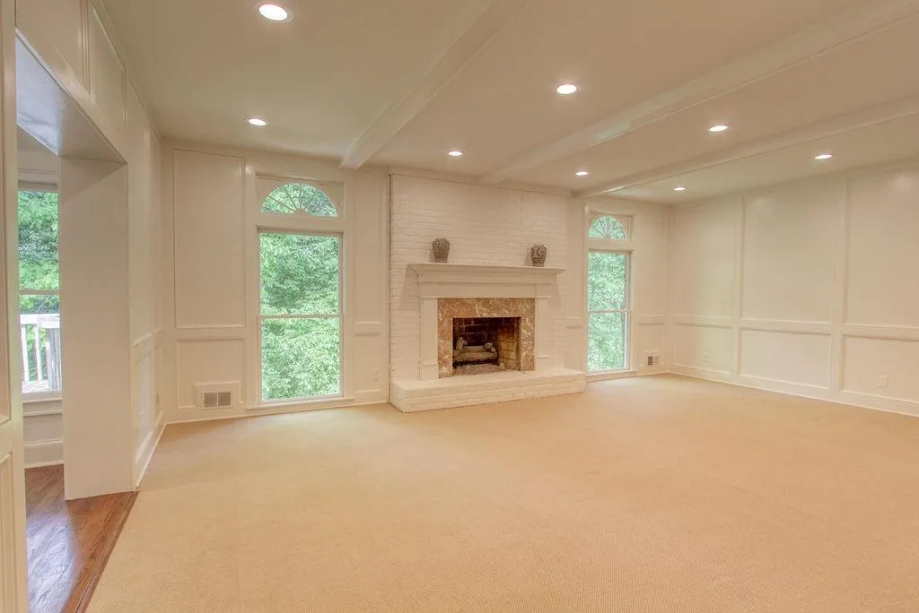 640 Valley Hall Drive, Sandy Springs, Georgia 30350, 6 Bedrooms Bedrooms, ,6 BathroomsBathrooms,Residential,Sold,640 Valley Hall Drive,6873003