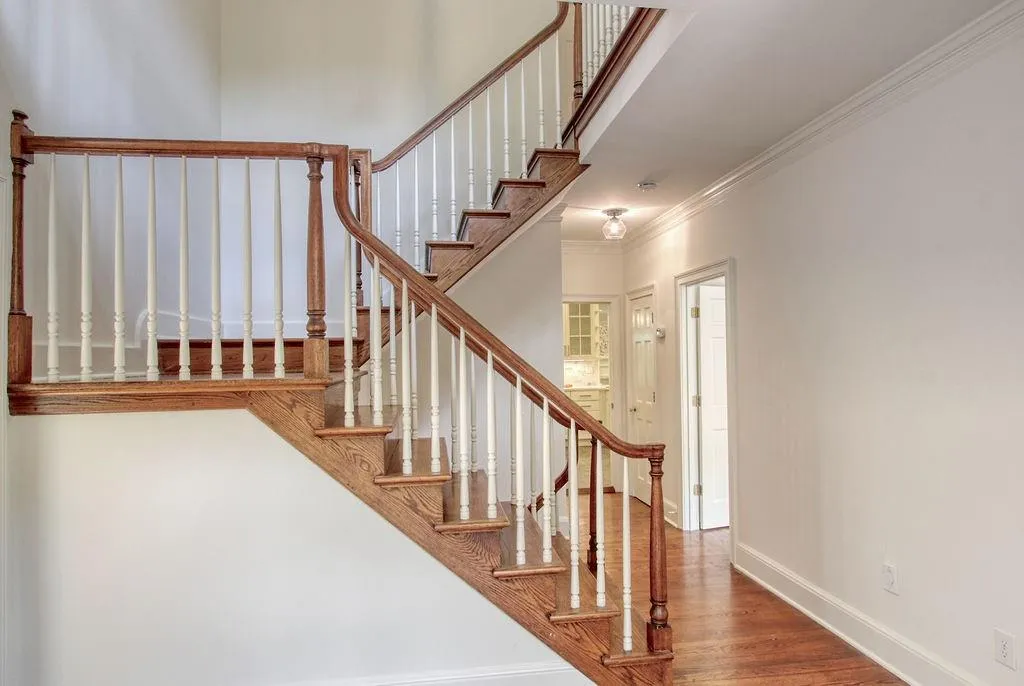 640 Valley Hall Drive, Sandy Springs, Georgia 30350, 6 Bedrooms Bedrooms, ,6 BathroomsBathrooms,Residential,Sold,640 Valley Hall Drive,6873003