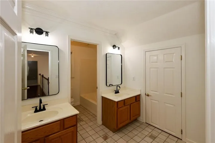 1170