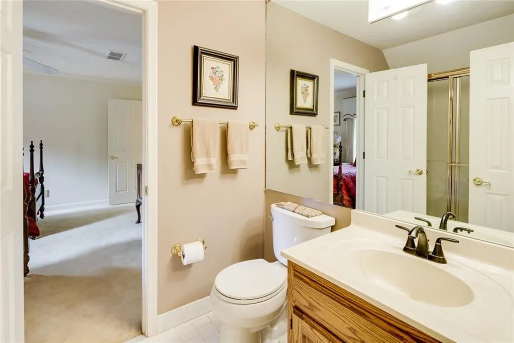 600 Hunters Branch Close, Sandy Springs, Georgia 30328, 5 Bedrooms Bedrooms, ,4 BathroomsBathrooms,Residential,Sold,600 Hunters Branch Close,7081344