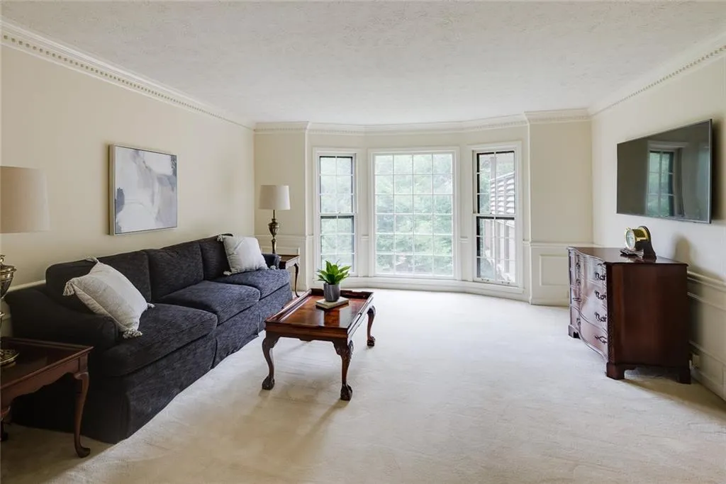 600 Hunters Branch Close, Sandy Springs, Georgia 30328, 5 Bedrooms Bedrooms, ,4 BathroomsBathrooms,Residential,Sold,600 Hunters Branch Close,7081344