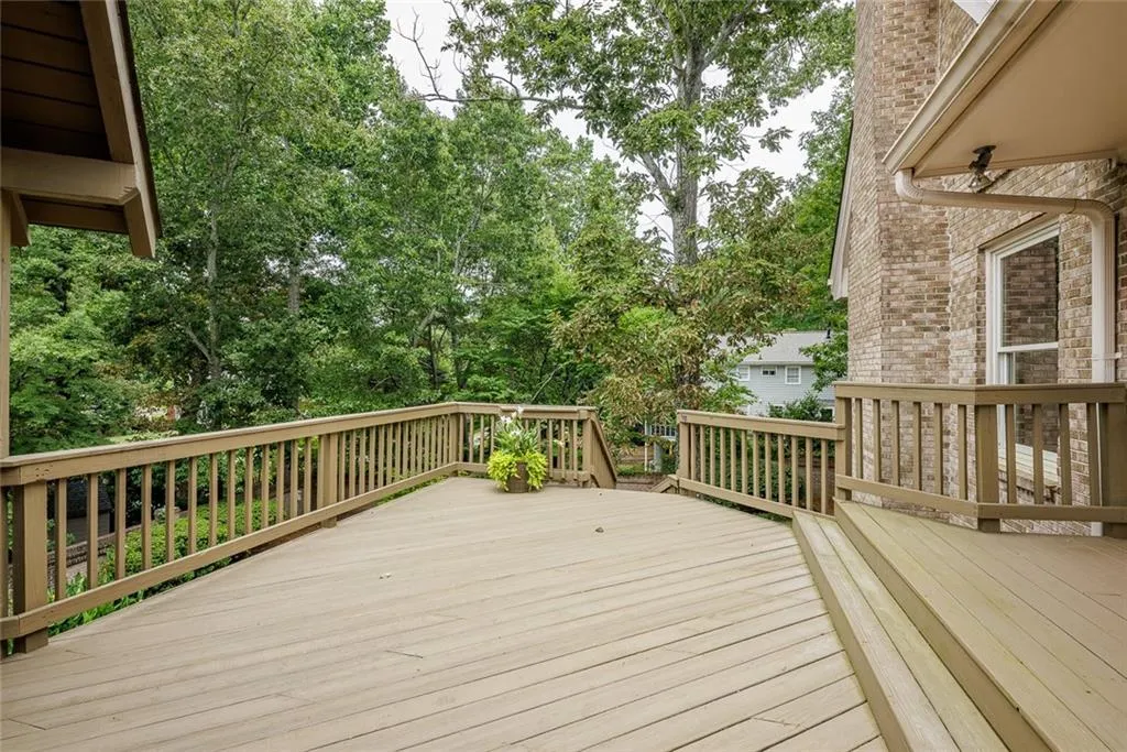 600 Hunters Branch Close, Sandy Springs, Georgia 30328, 5 Bedrooms Bedrooms, ,4 BathroomsBathrooms,Residential,Sold,600 Hunters Branch Close,7081344