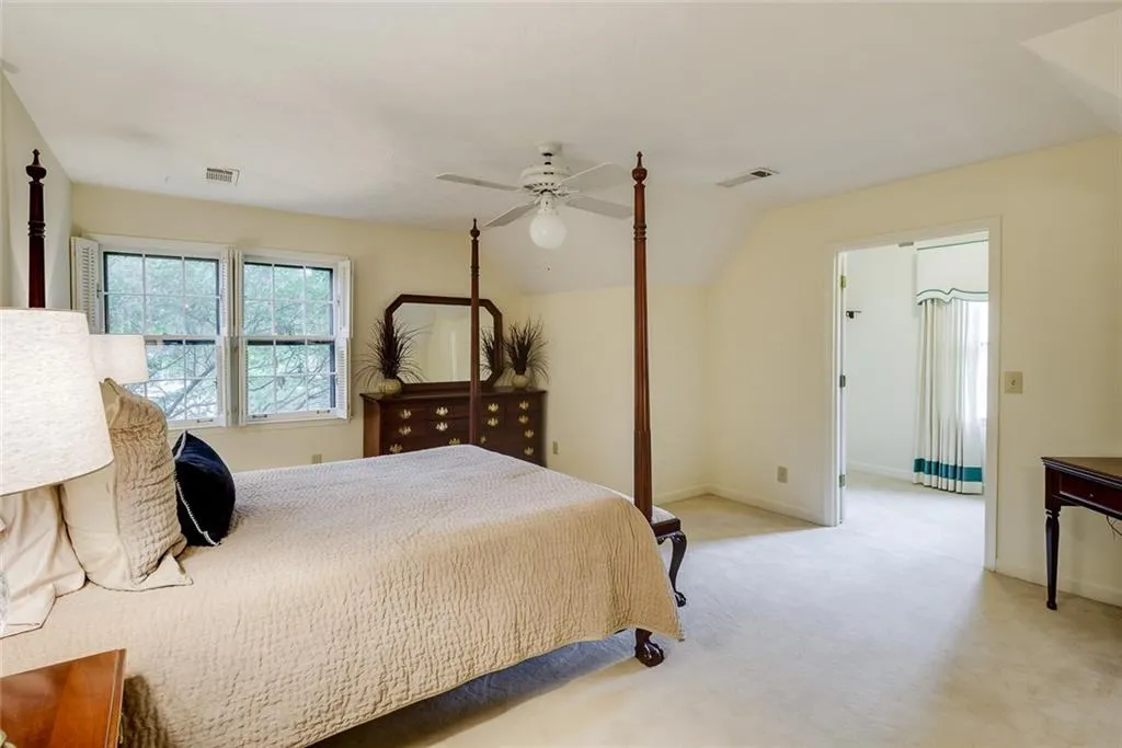 600 Hunters Branch Close, Sandy Springs, Georgia 30328, 5 Bedrooms Bedrooms, ,4 BathroomsBathrooms,Residential,Sold,600 Hunters Branch Close,7081344