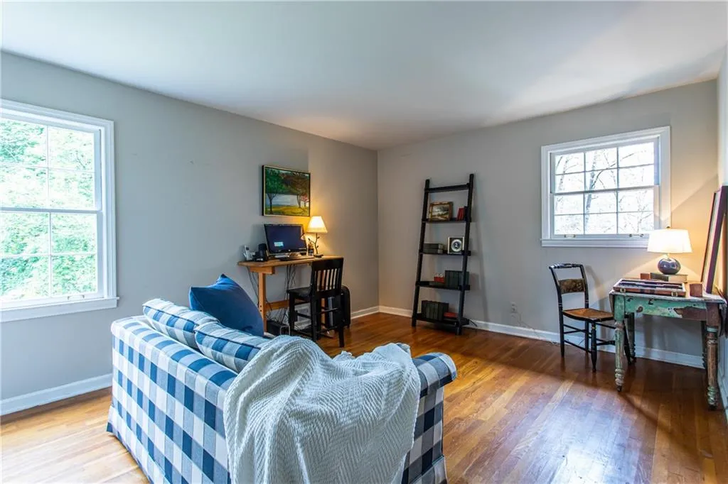 6650 Castleton Drive Nw, Atlanta, Georgia 30328, 4 Bedrooms Bedrooms, ,2 BathroomsBathrooms,Residential,Sold,6650 Castleton Drive Nw,6807286