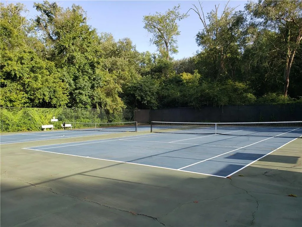 6650 Castleton Drive Nw, Atlanta, Georgia 30328, 4 Bedrooms Bedrooms, ,2 BathroomsBathrooms,Residential,Sold,6650 Castleton Drive Nw,6807286