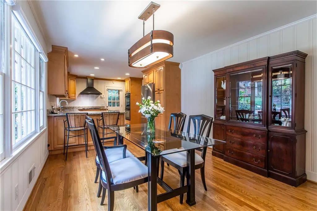 6650 Castleton Drive Nw, Atlanta, Georgia 30328, 4 Bedrooms Bedrooms, ,2 BathroomsBathrooms,Residential,Sold,6650 Castleton Drive Nw,6807286